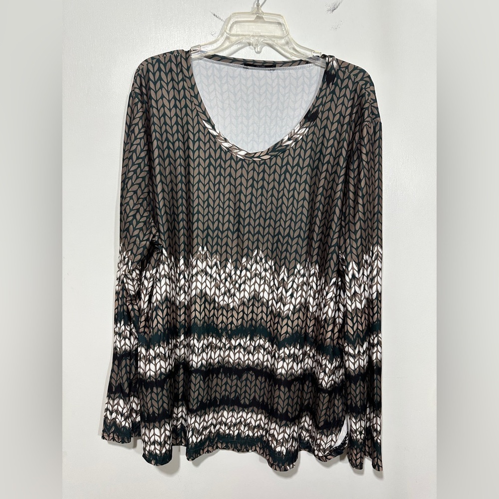 Woman’s long sleeve shirt